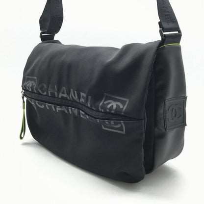 Chanel CC Logo Sports Shoulder Bag Black — view 2