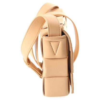 Bottega Veneta Cassette Maxi Intrecciato Leather Shoulder Bag Beige — view 3