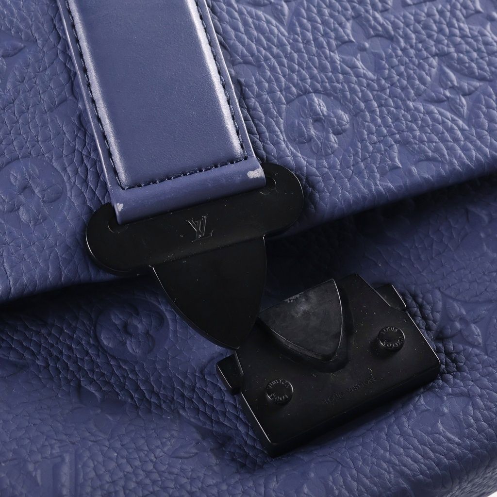 Louis Vuitton Monogram Taurillon S Cape Messenger Leather Shoulder Bag Navy — view 6
