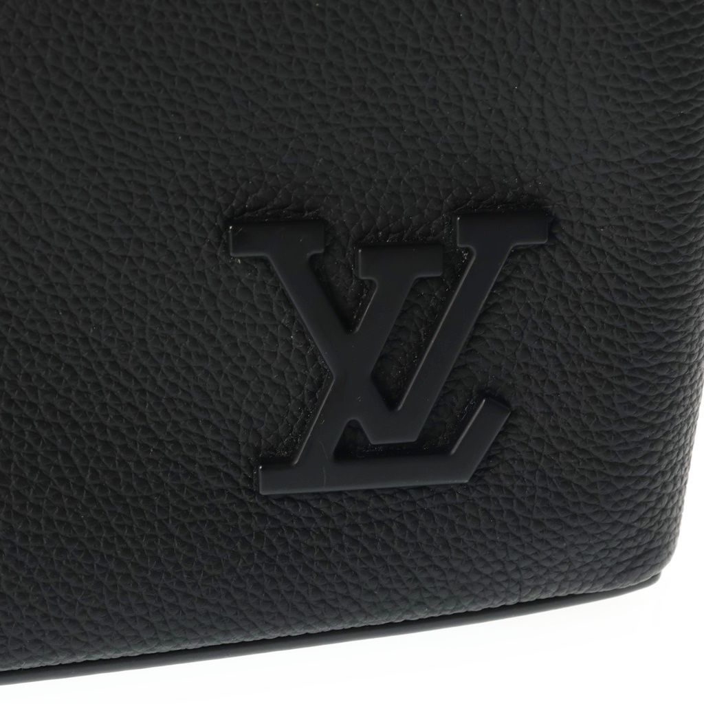 Louis Vuitton LV Aerogram Takeoff Pouch Pochette Black — view 7