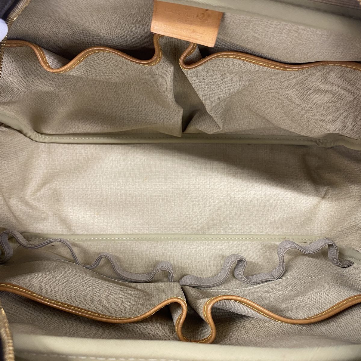 Louis Vuitton Handbag Monogram Deauville Brown — view 4