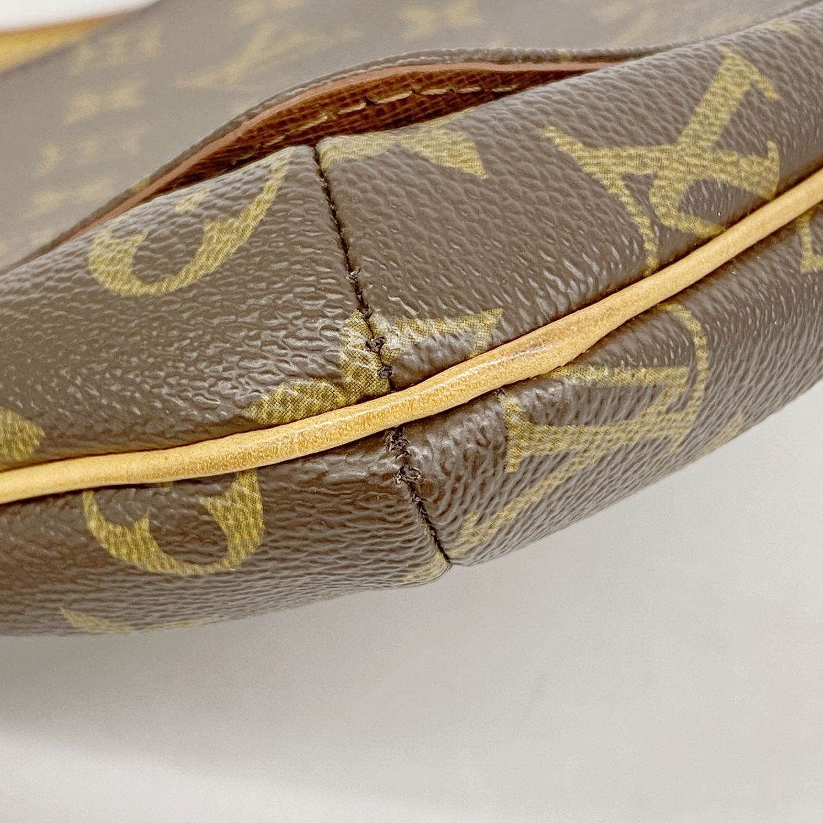 Louis Vuitton Shoulder Bag Monogram Musette Salsa Long Strap Brown — view 6