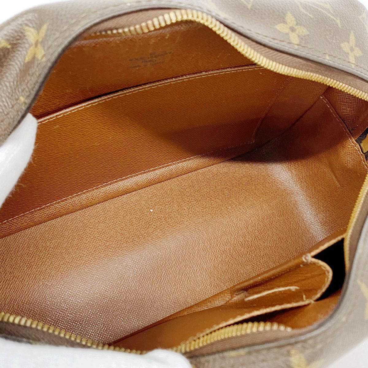 Louis Vuitton Shoulder Bag Monogram Cite MM Brown — view 4