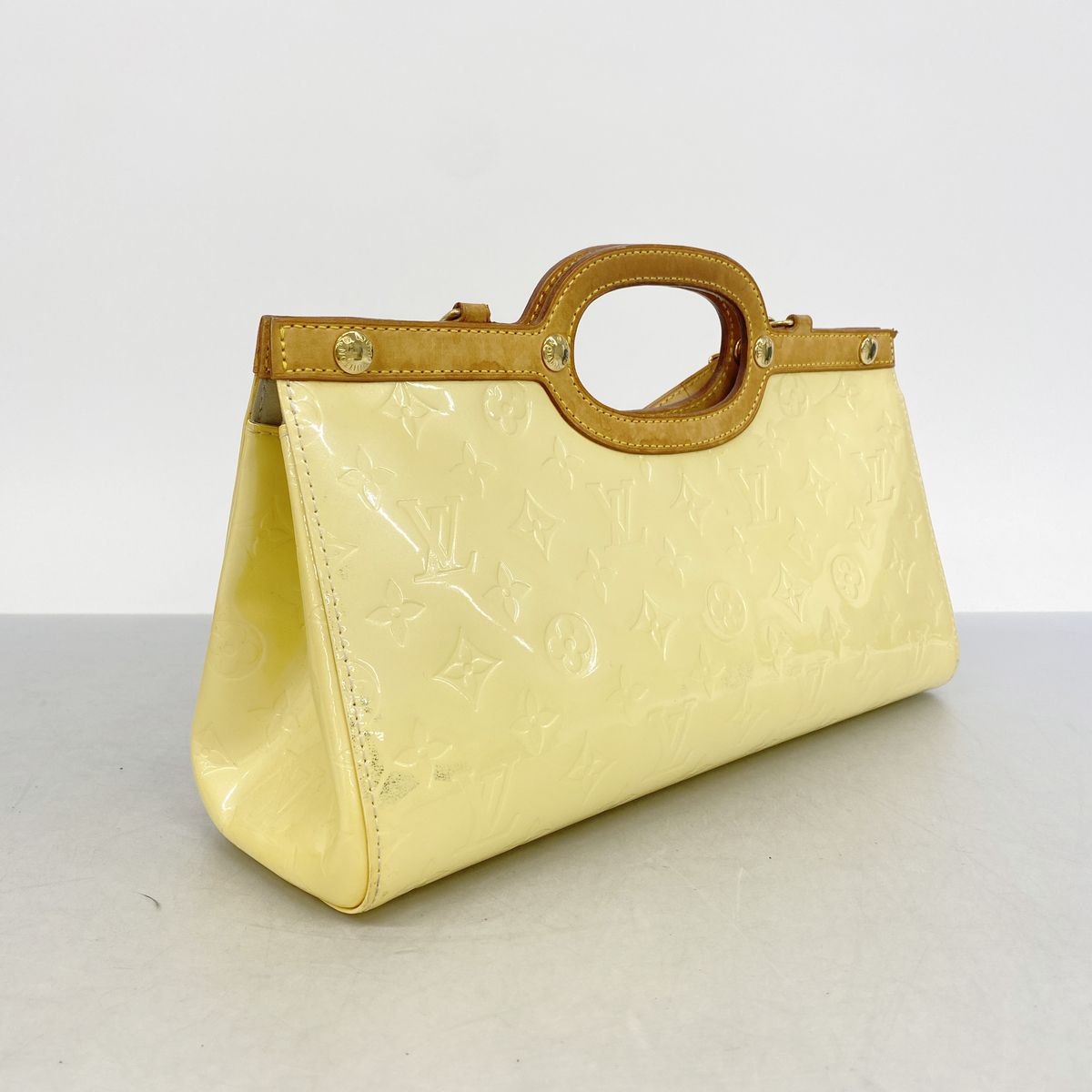 Louis Vuitton Handbag Vernis Roxuba Tall Live Loulou 2-Way Bag — view 2