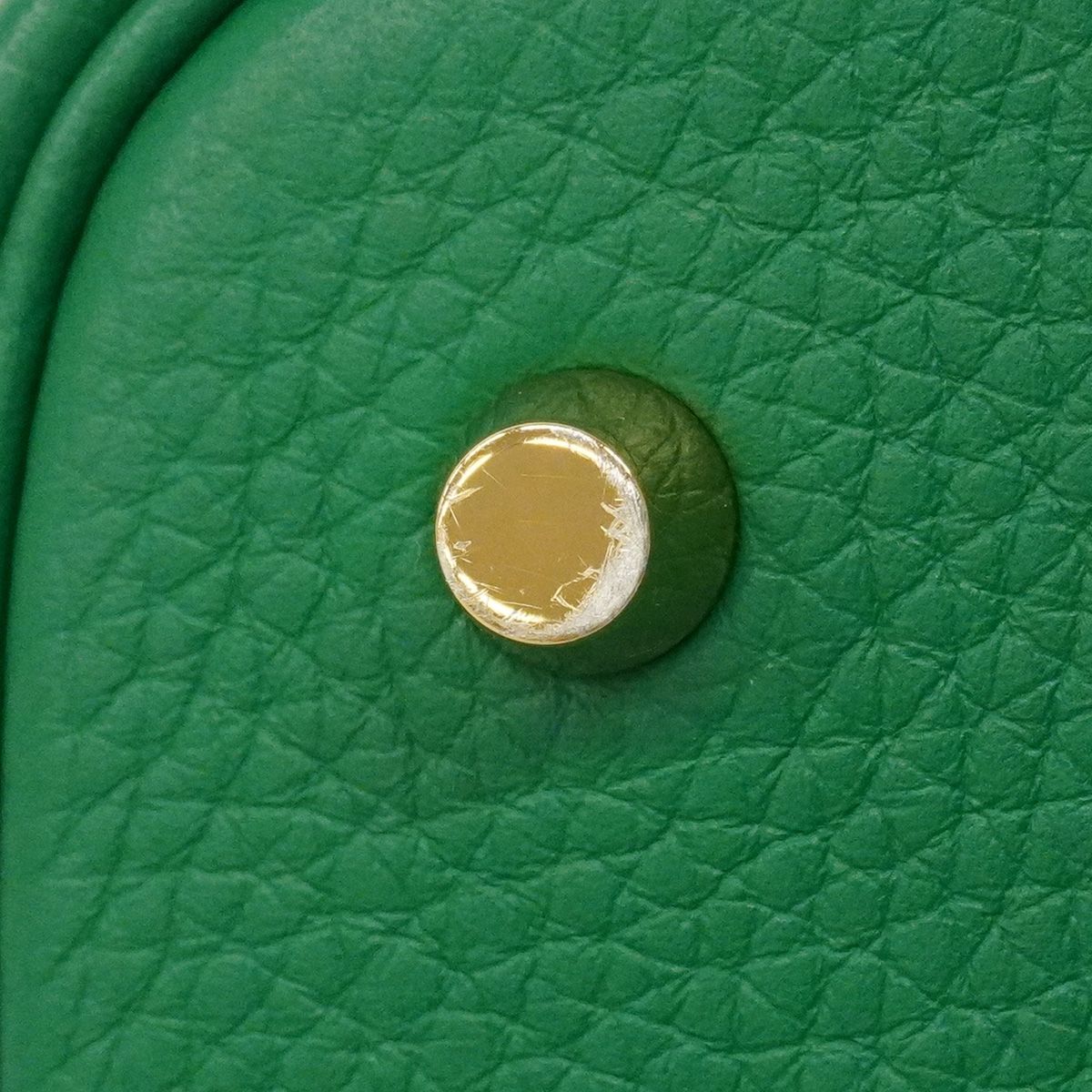 Hermes Handbag Picotin Lock MM Taurillon Clemence Mint Gold — view 8
