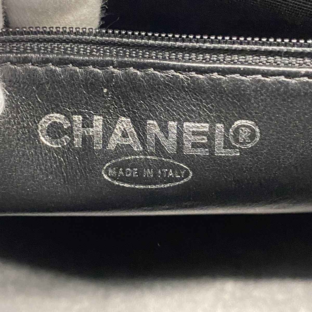 Chanel Tote Bag Reissue Caviar Leather Black Silver — view 5