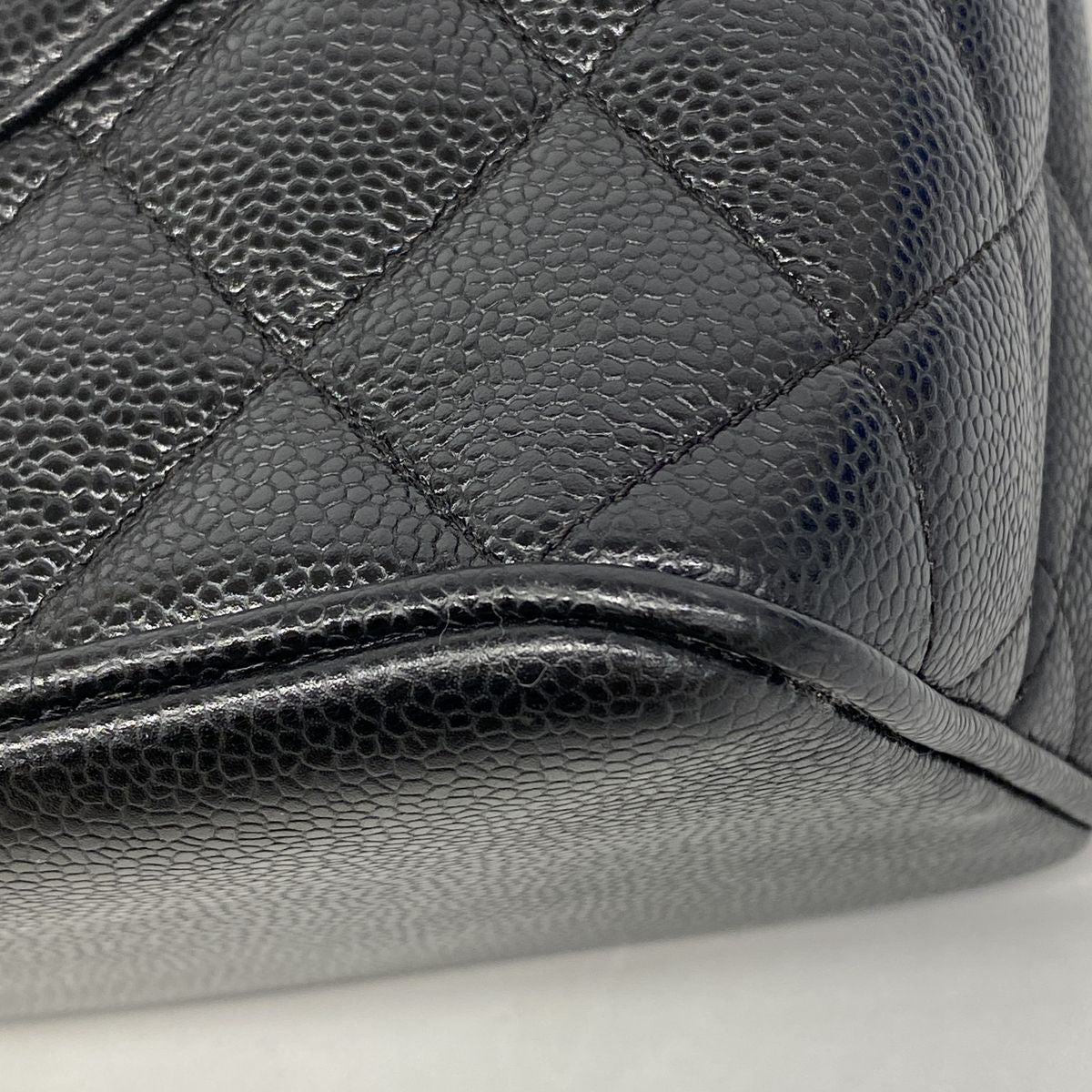 Chanel Tote Bag Reissue Caviar Leather Black Silver — view 7