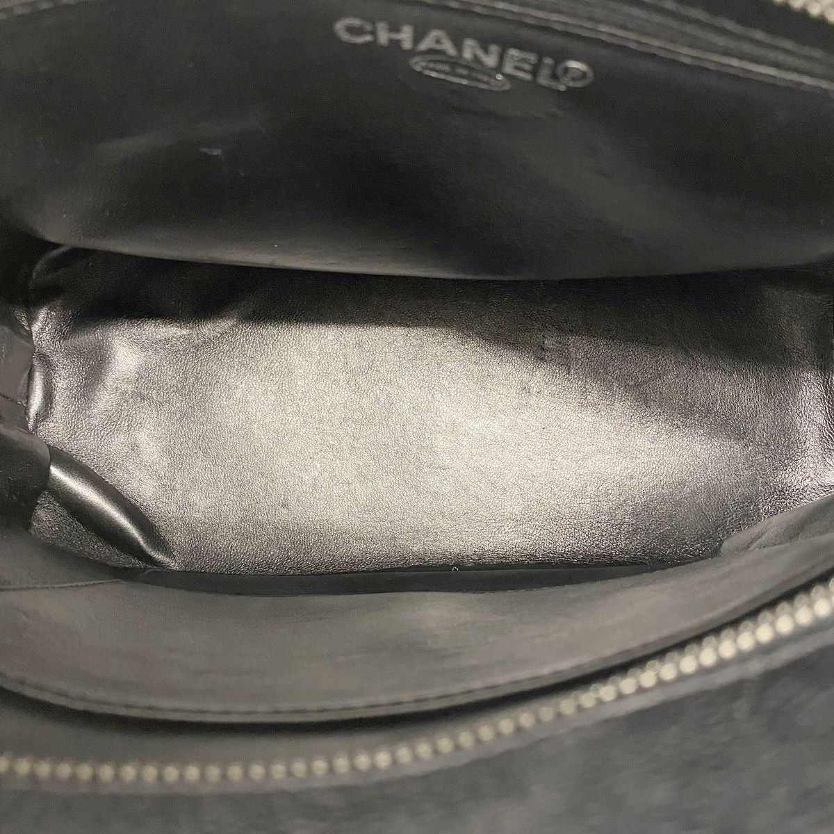 Chanel Tote Bag Reissue Caviar Leather Black Silver — view 4
