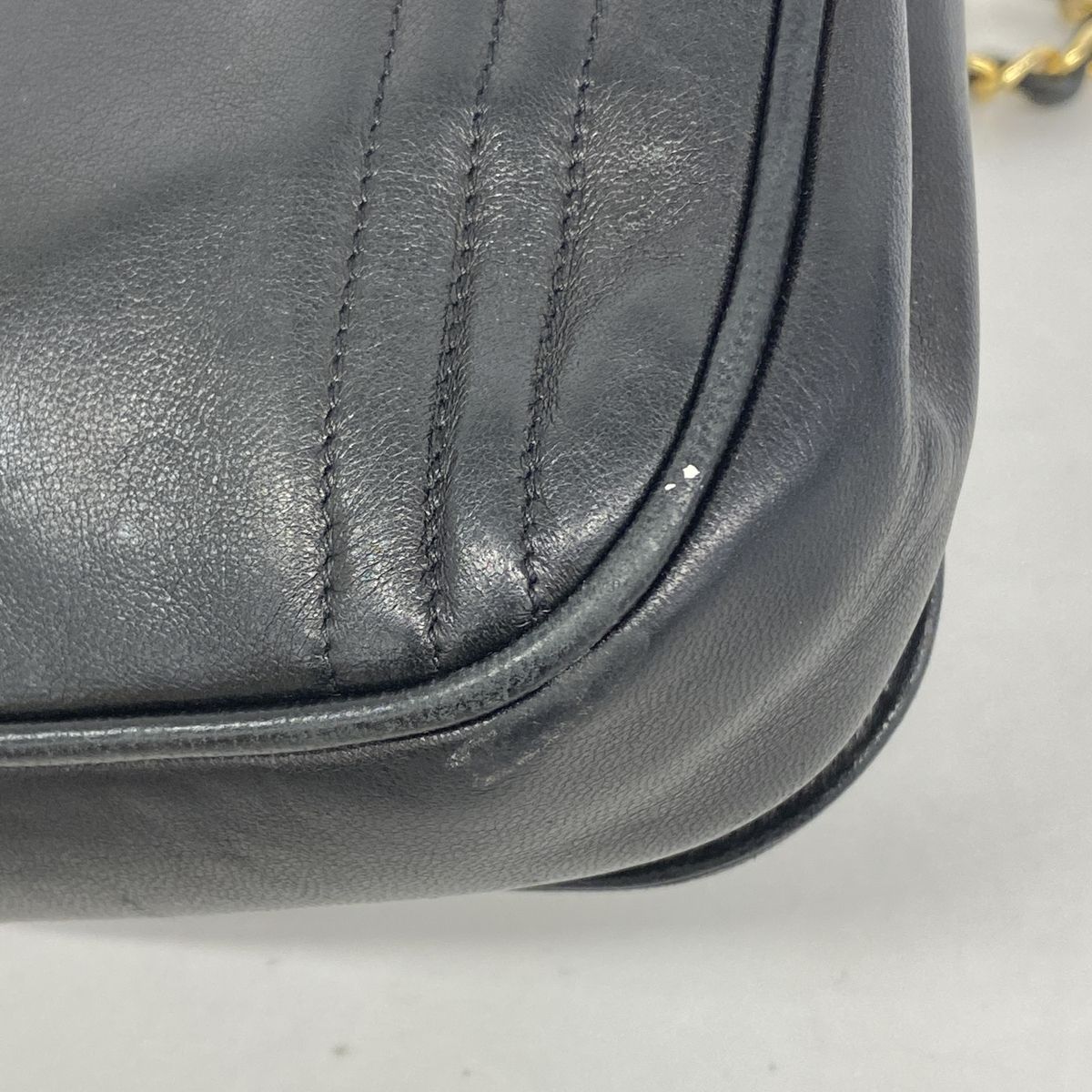 Chanel Shoulder Bag Lambskin Black Gold — view 8