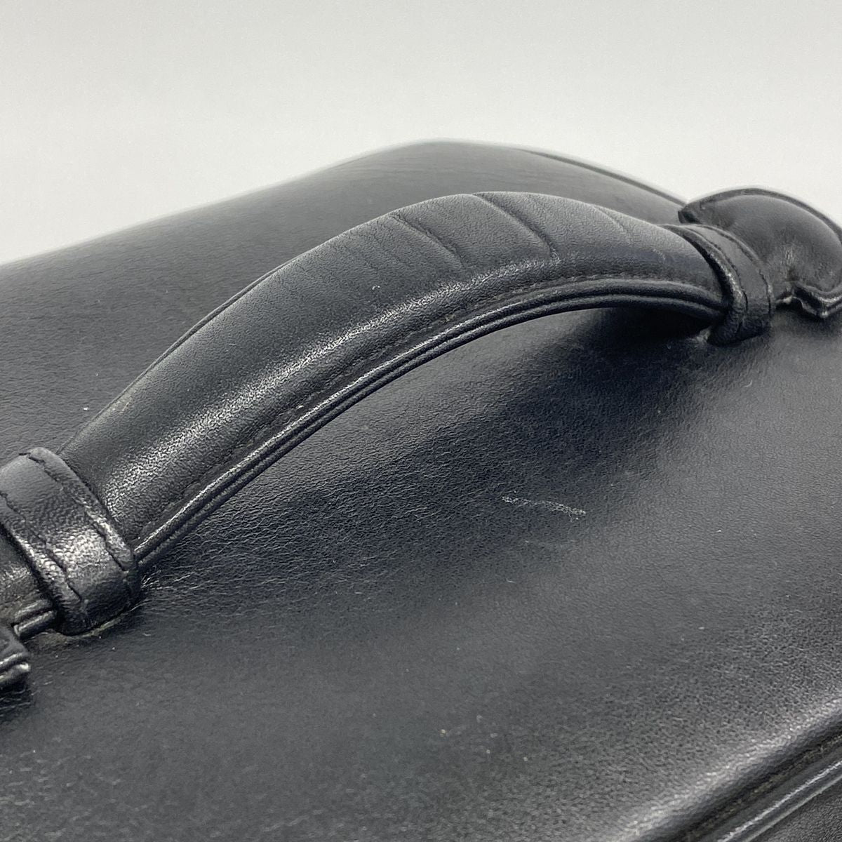 Chanel Vanity Bag Bicolor Lambskin Black Gold — view 8