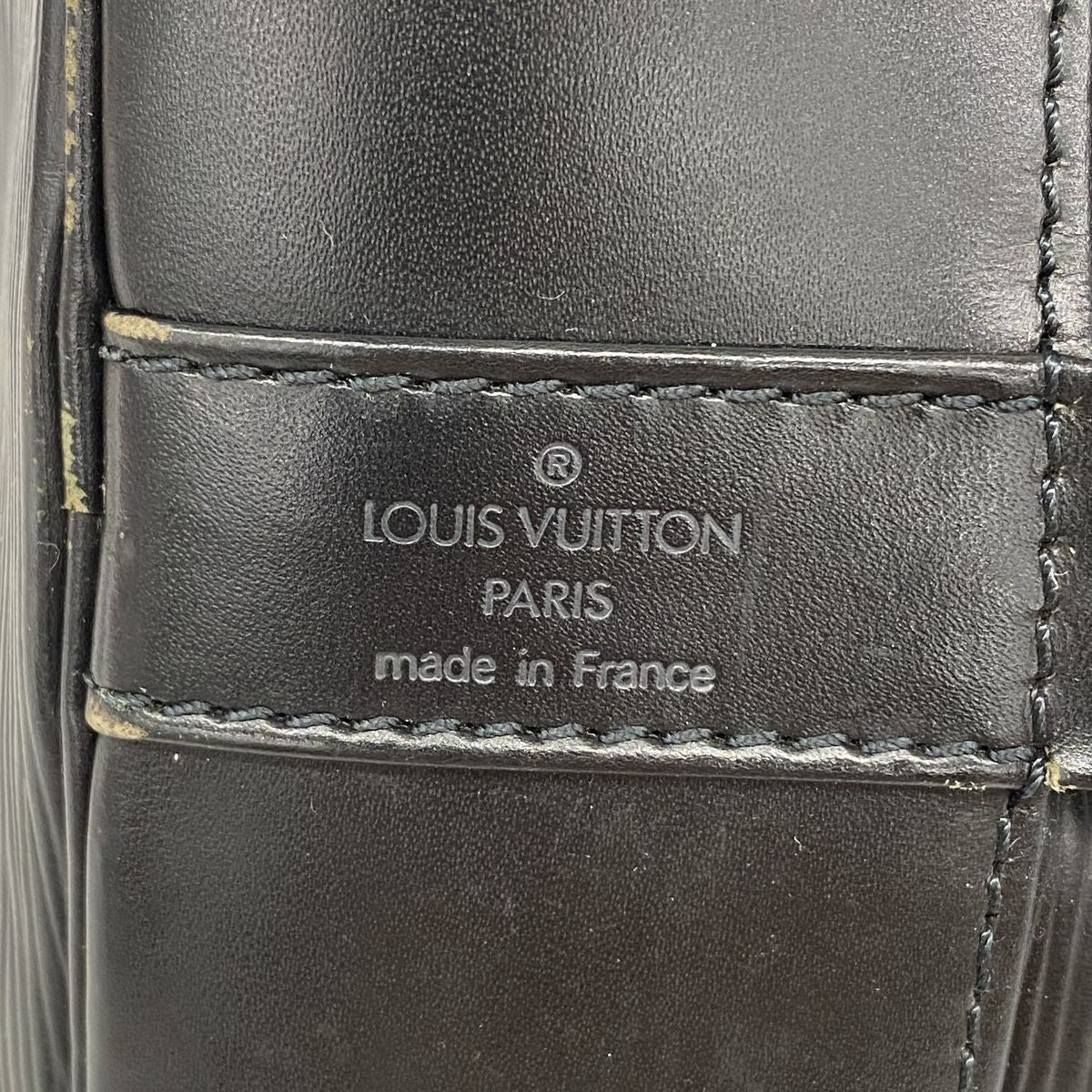 Louis Vuitton Shoulder Bag Epi Randonnee PM Noir — view 5