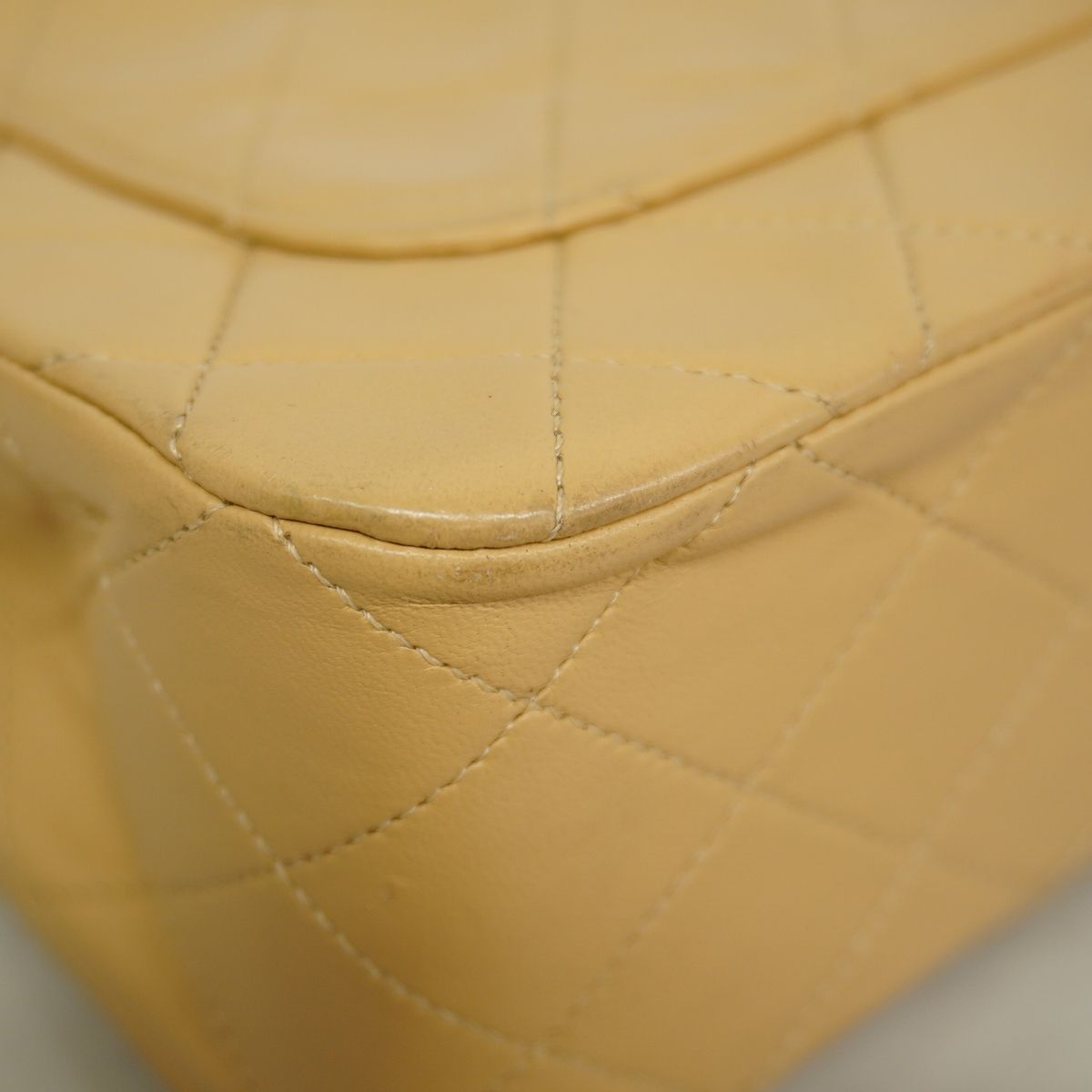 Chanel Shoulder Bag Quilted Lambskin Beige Gold — view 6