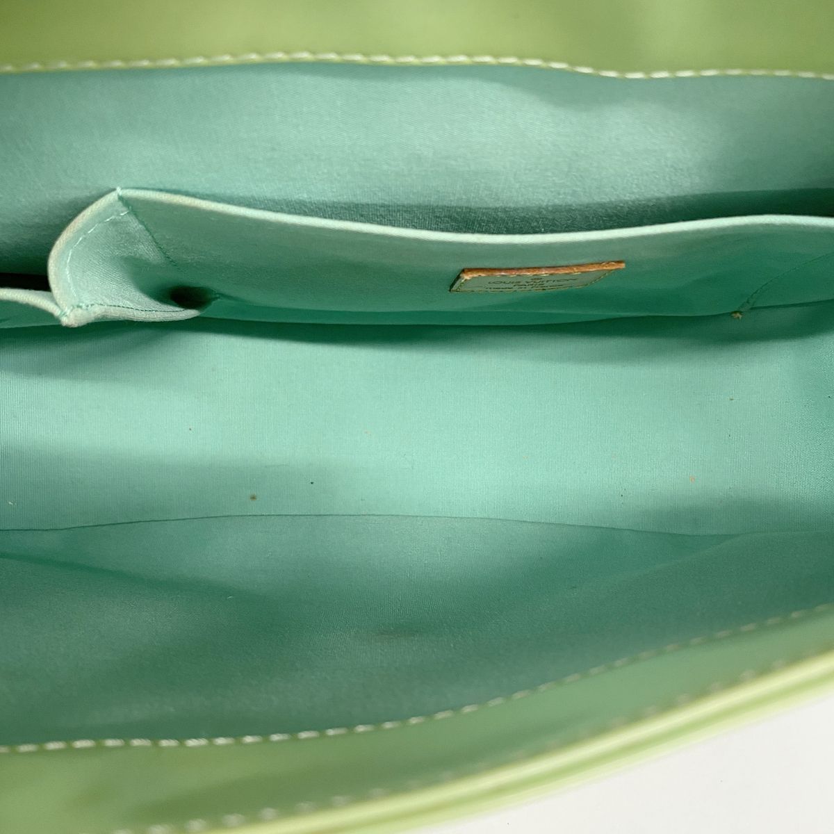 Louis Vuitton Shoulder Bag Vernis Biscayne Bay GM Peppermintladies — view 4