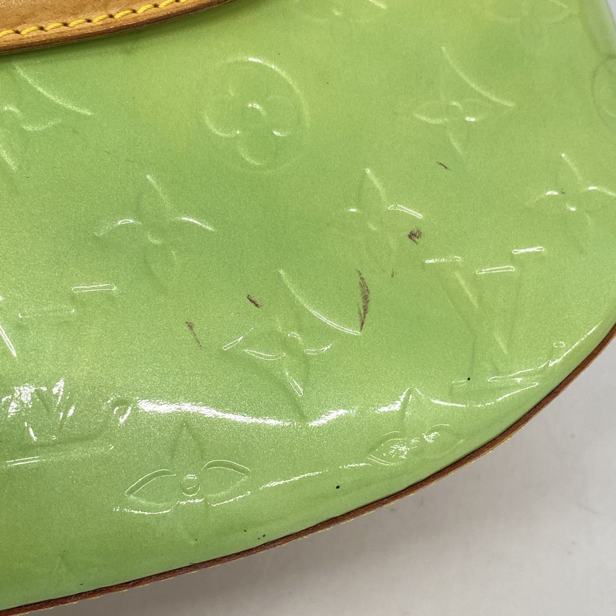Louis Vuitton Shoulder Bag Vernis Biscayne Bay GM Peppermintladies — view 8