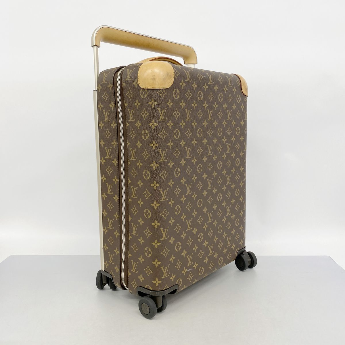 Louis Vuitton Travel Bag Monogram Horizon 55 Brown — view 2
