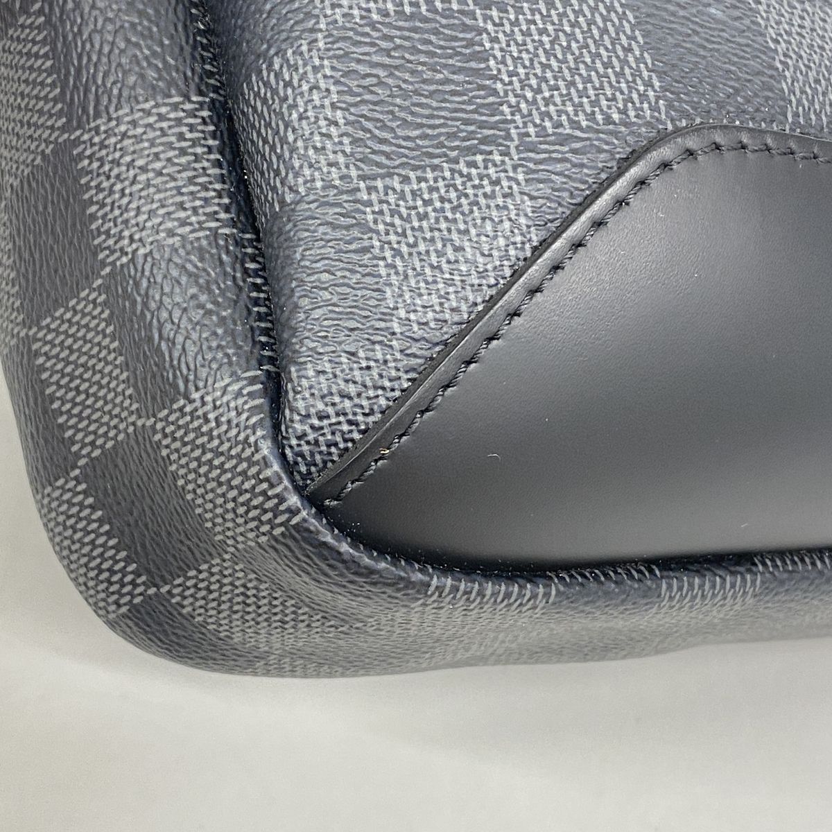Louis Vuitton Belt Bag Damier Graphite Avenue Gray Black — view 6