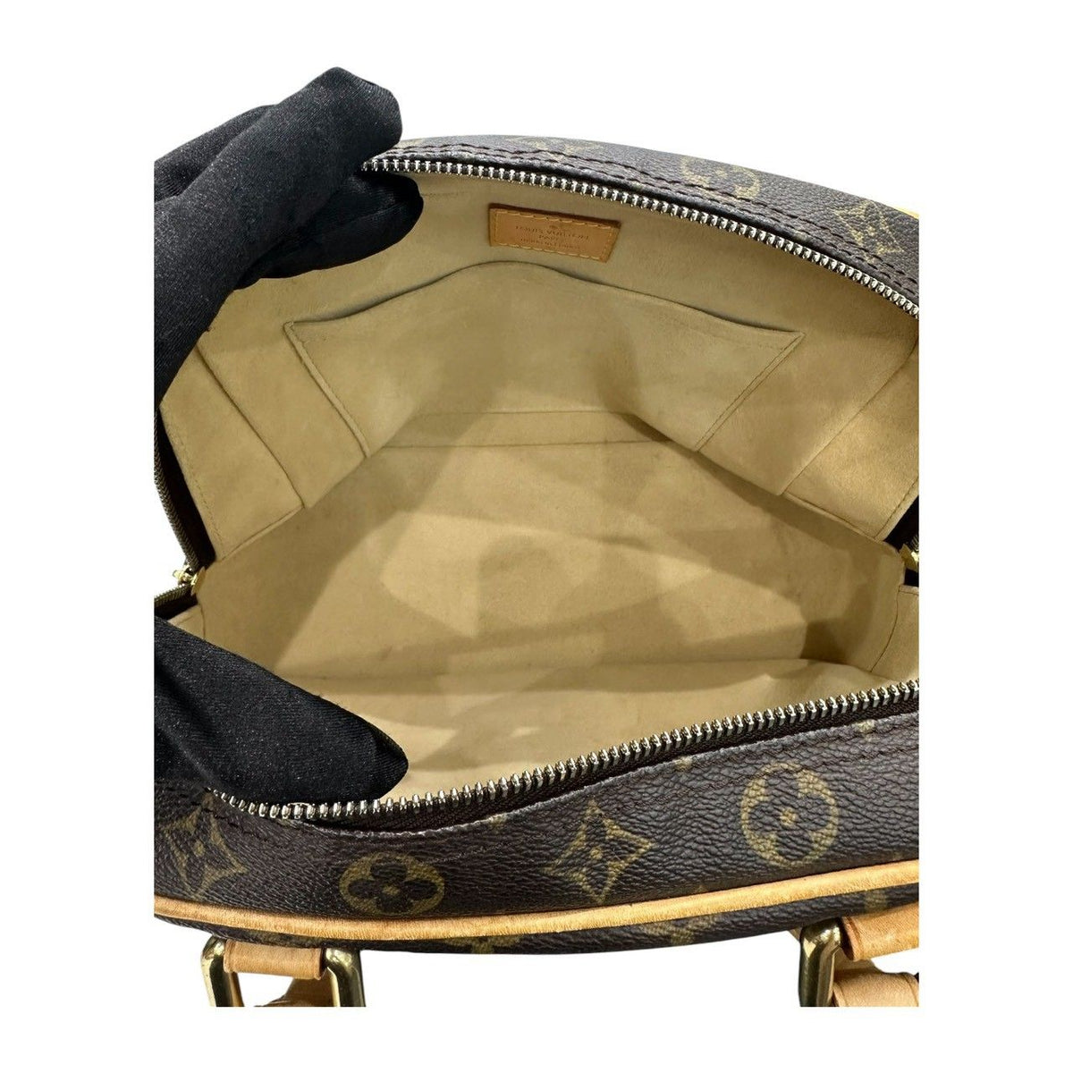 Louis Vuitton Monogram Manhattan PM Brown Gold Leather Handbag — view 6