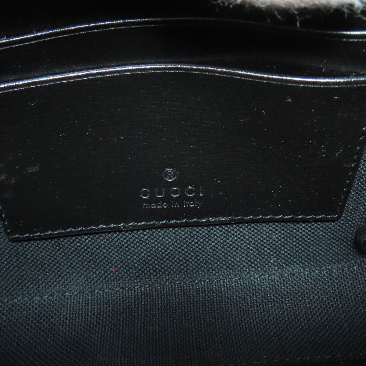 Gucci GG Supreme Shoulder Bag — view 6