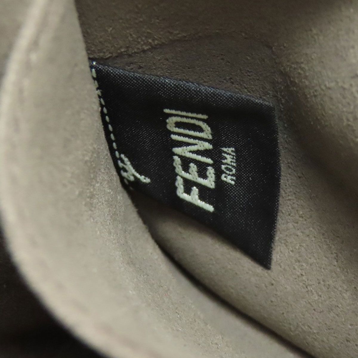 Fendi Flip Small 2-Way Shoulder Bag Calfskin — view 7