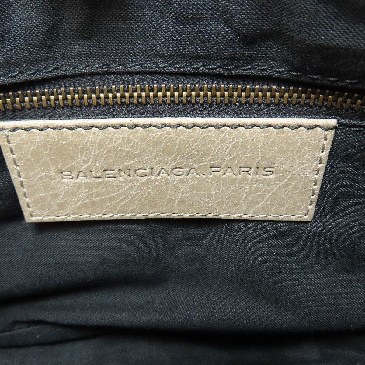 Balenciaga the Hip Shoulder Bag Calfskin — view 6