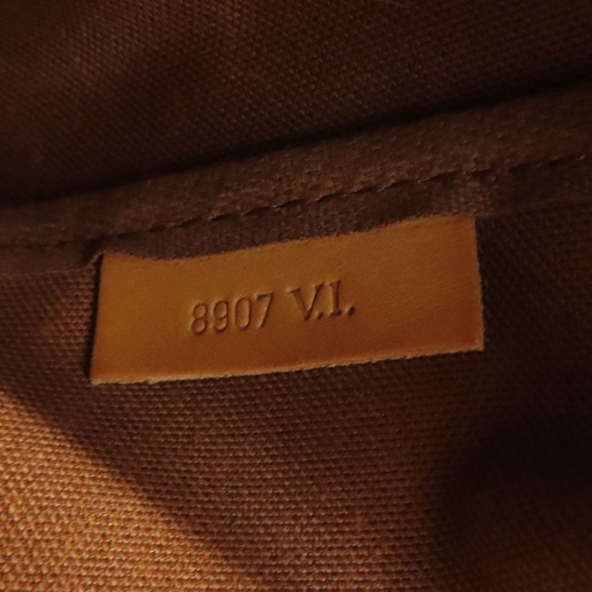 Louis Vuitton Saumur 35 Shoulder Bag Monogram Canvas — view 8