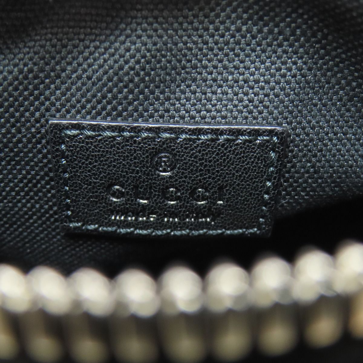 Gucci Blondie Shoulder Bag Calfskin — view 6