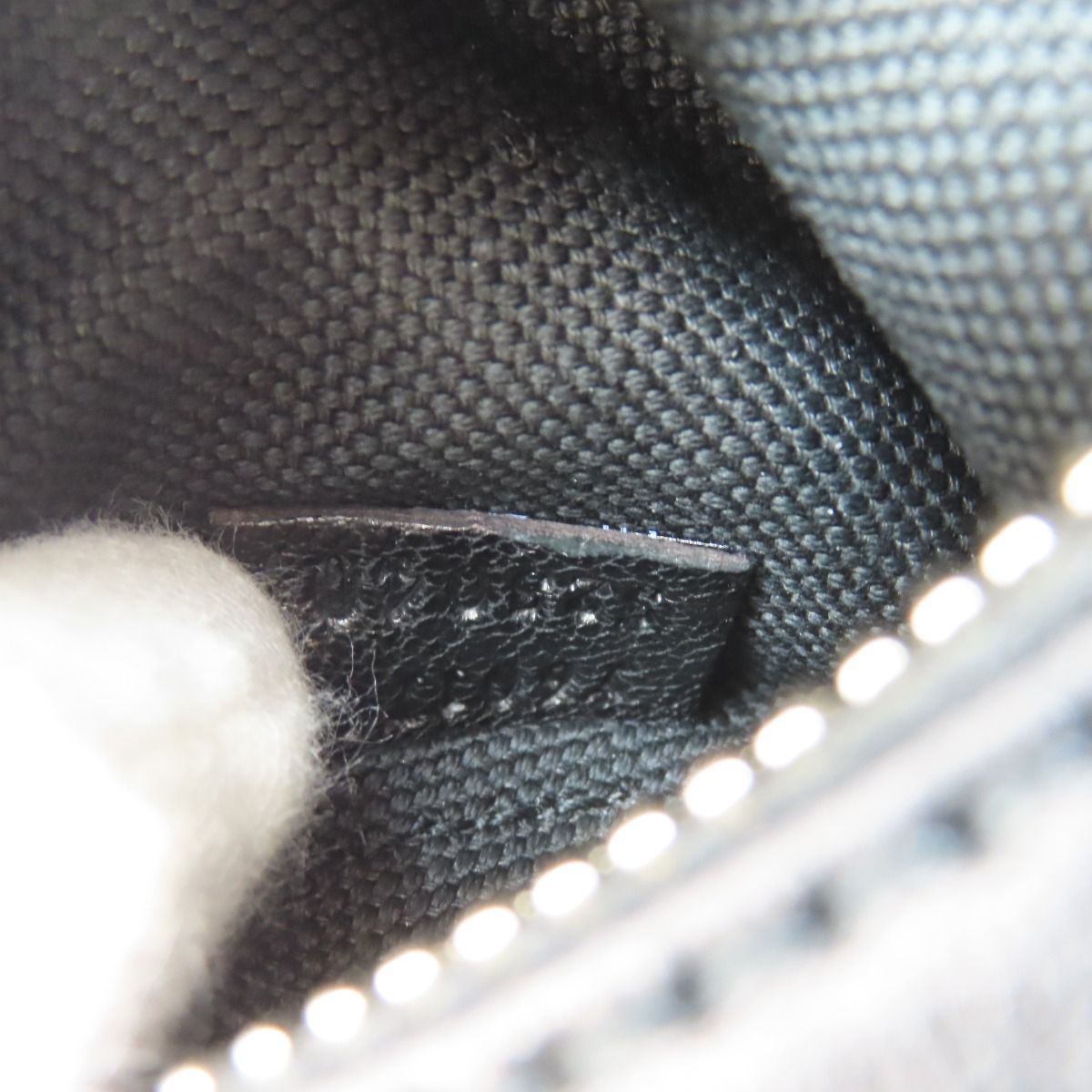 Gucci Blondie Shoulder Bag Calfskin — view 7