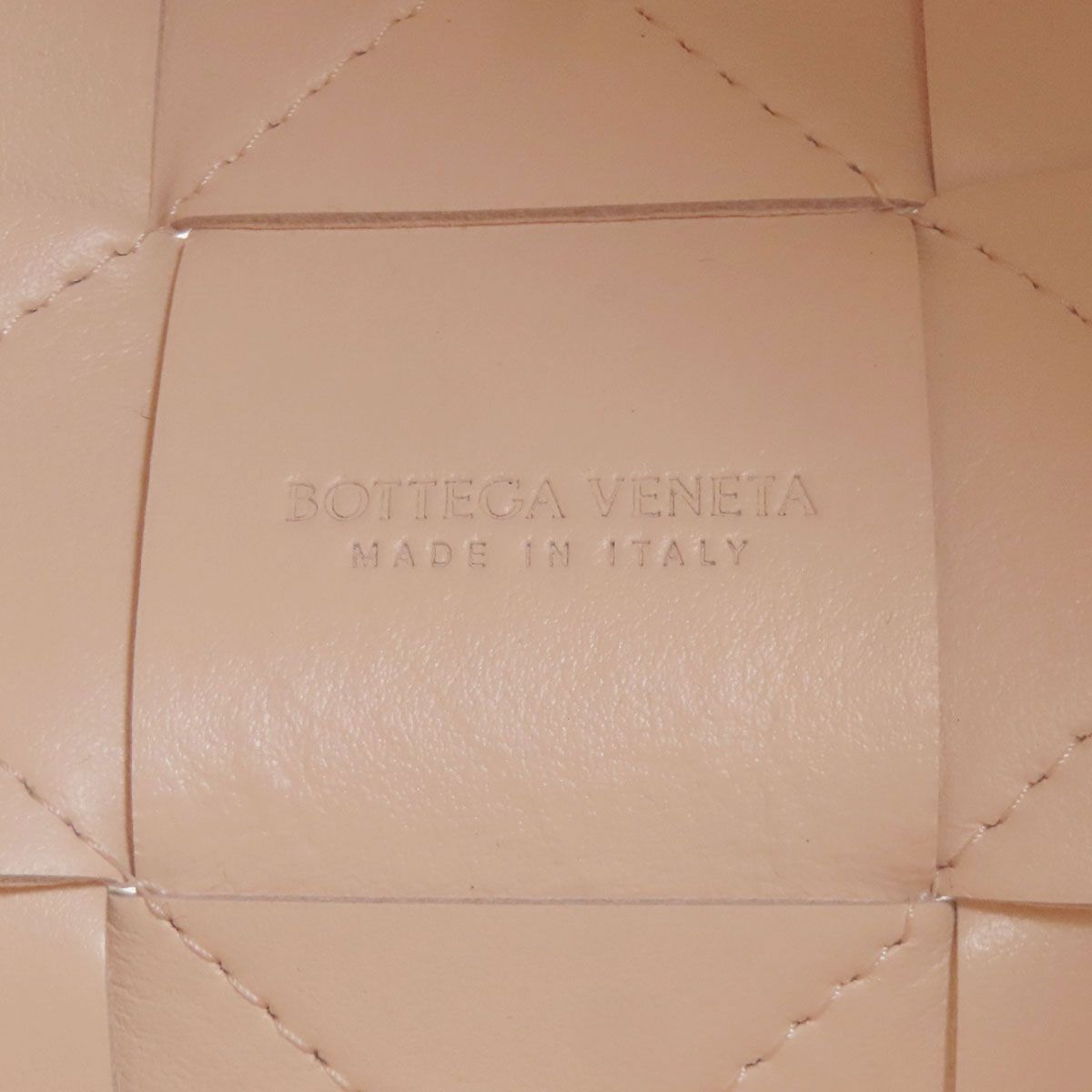 Bottega Veneta Cassette Bucket Bag Calfskin — view 6