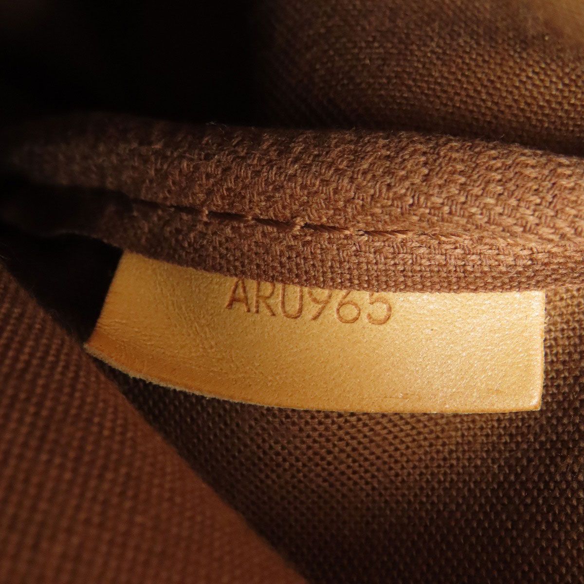 Louis Vuitton Saumur 35 Shoulder Bag Monogram Canvas — view 8