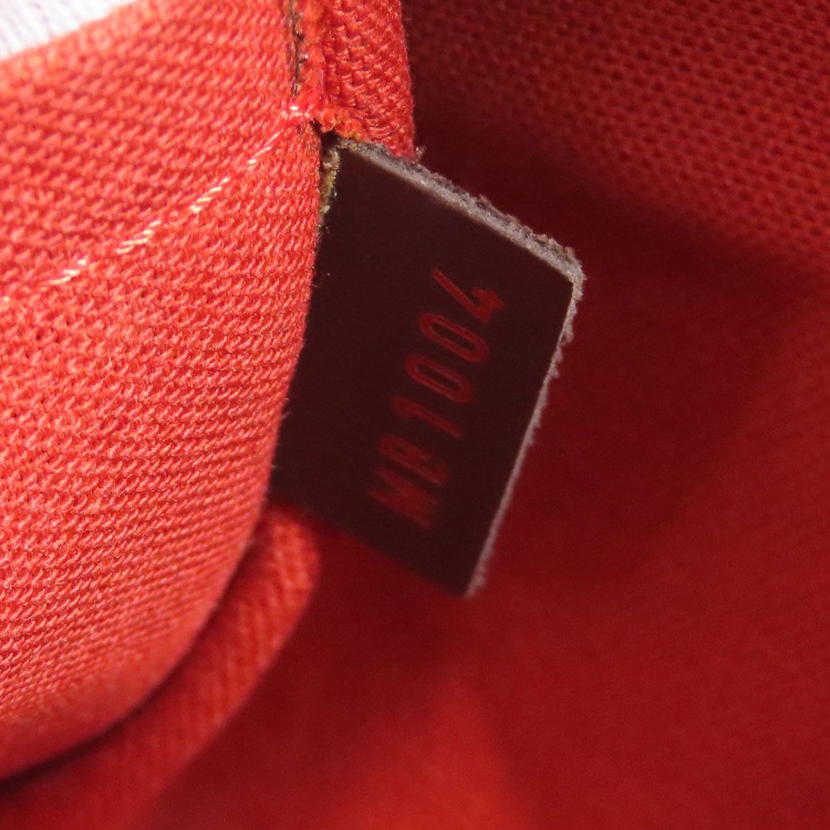 Louis Vuitton Olaf GM Shoulder Bag Damier Canvas — view 7