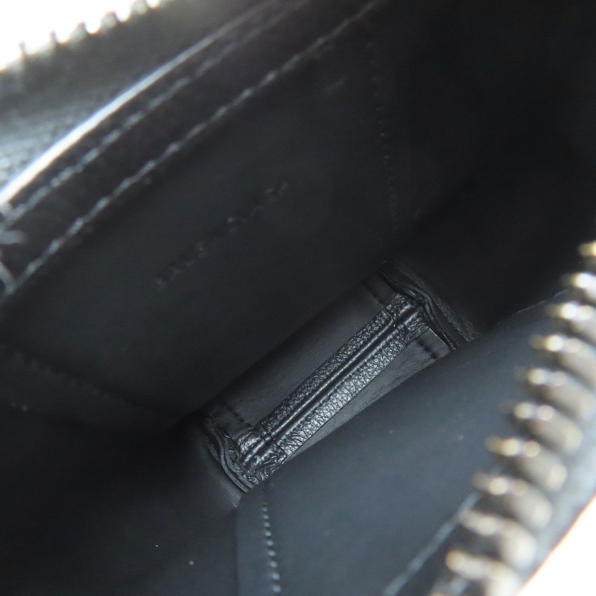 Balenciaga Hourglass Shoulder Bag Leather — view 5