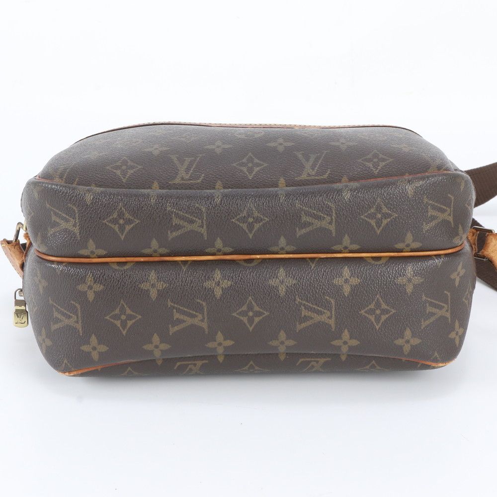 Louis Vuitton Monogram Reporter PM Leather Shoulder Bag Crossbody Messenger — view 6