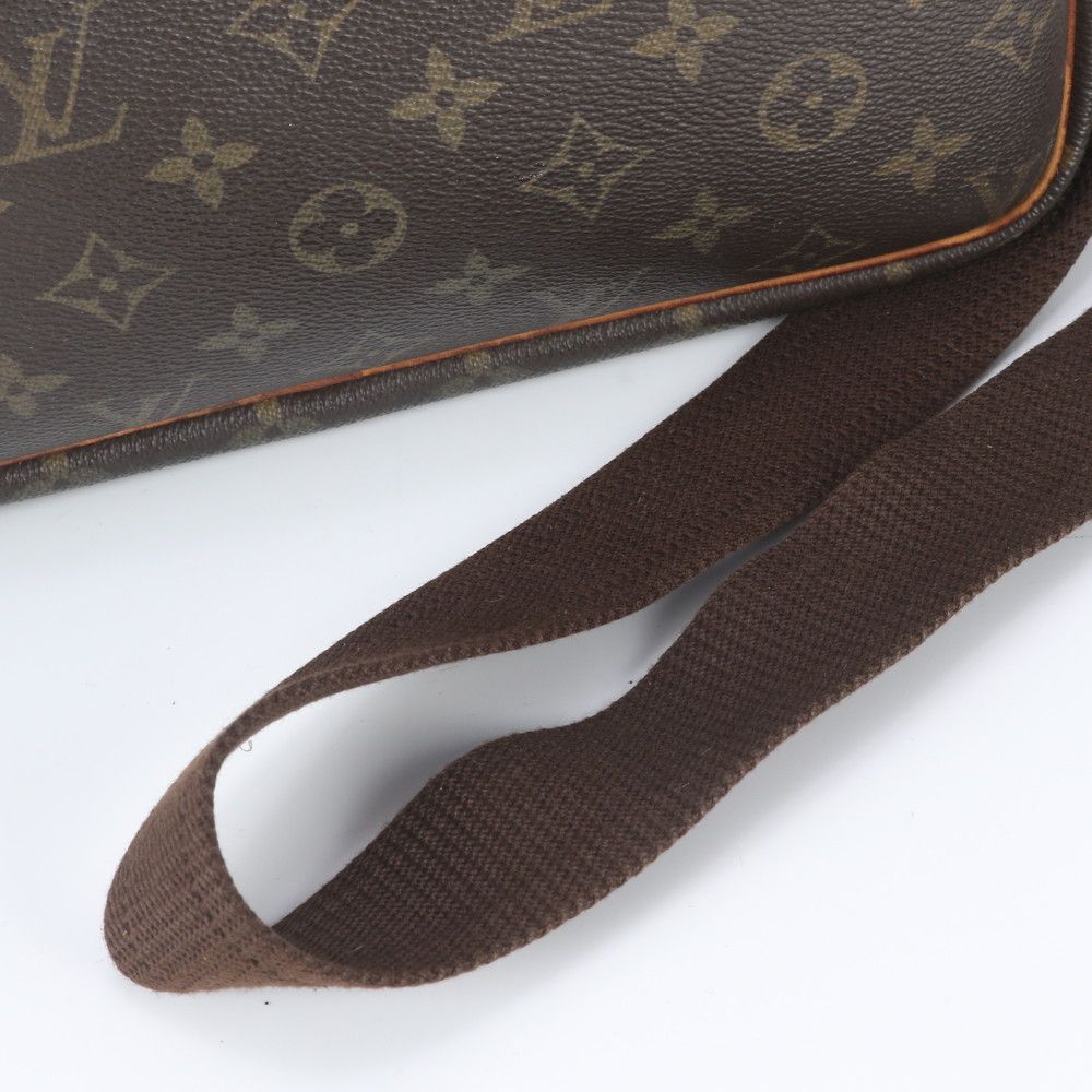 Louis Vuitton Monogram Reporter PM Leather Shoulder Bag Crossbody Messenger — view 2