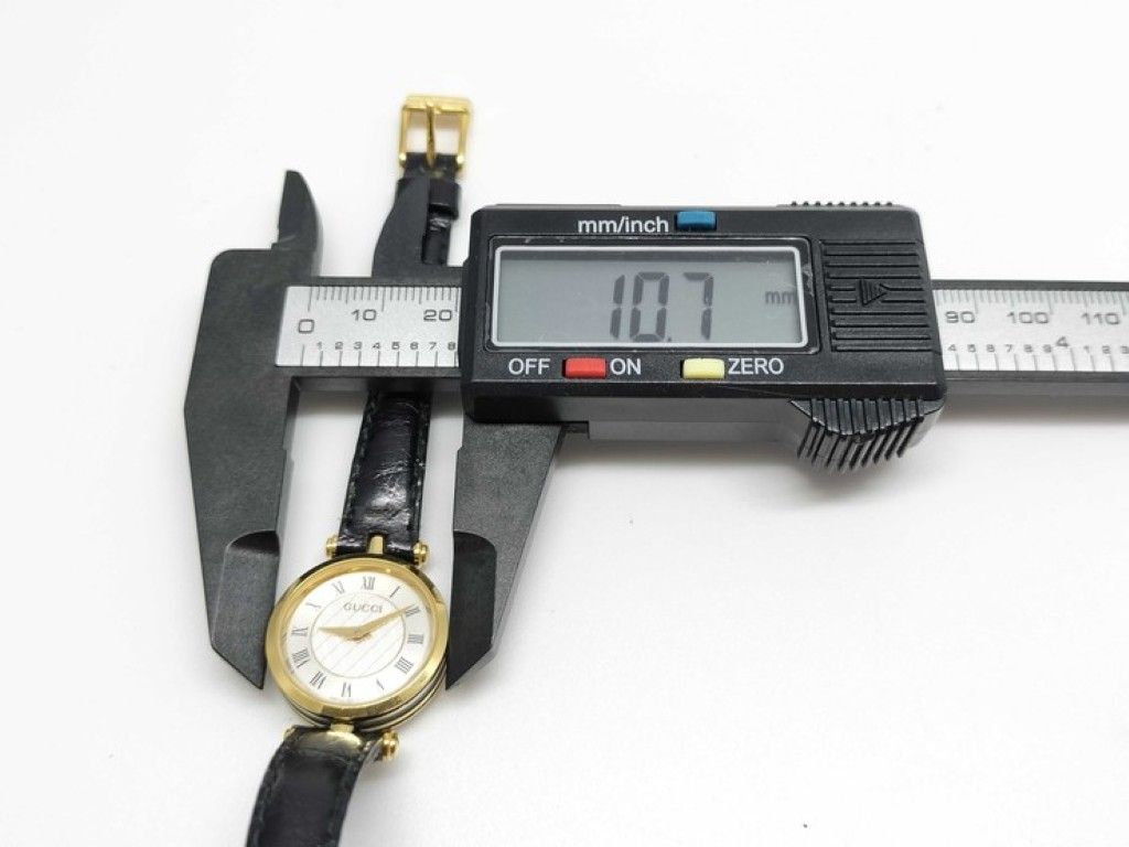 Gucci Watch Silver Gold Black Stainless Steel Leather — view 7