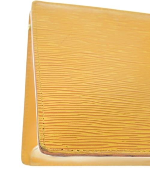 Louis Vuitton Handbag Yellow — view 8