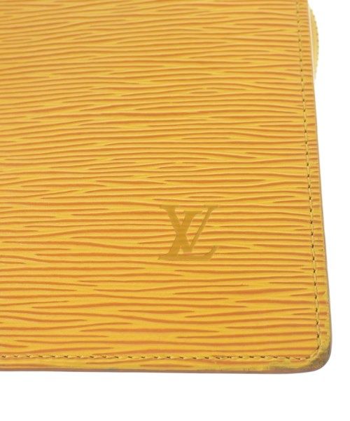 Louis Vuitton Handbag Yellow — view 4