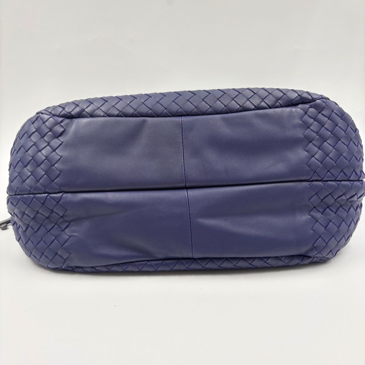 Bottega Veneta Handbag Intrecciato — view 7