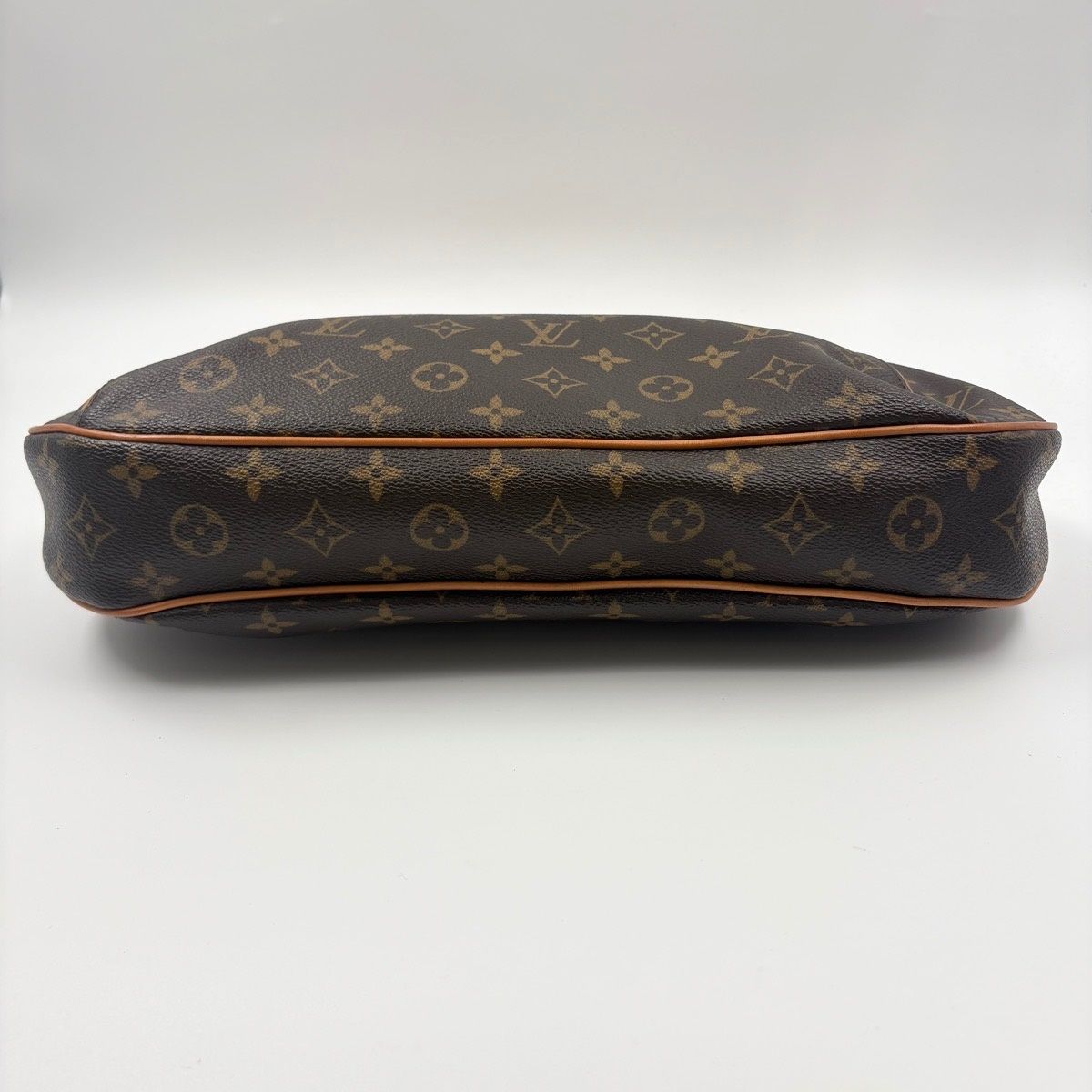 Louis Vuitton Handbag Thames GM — view 7