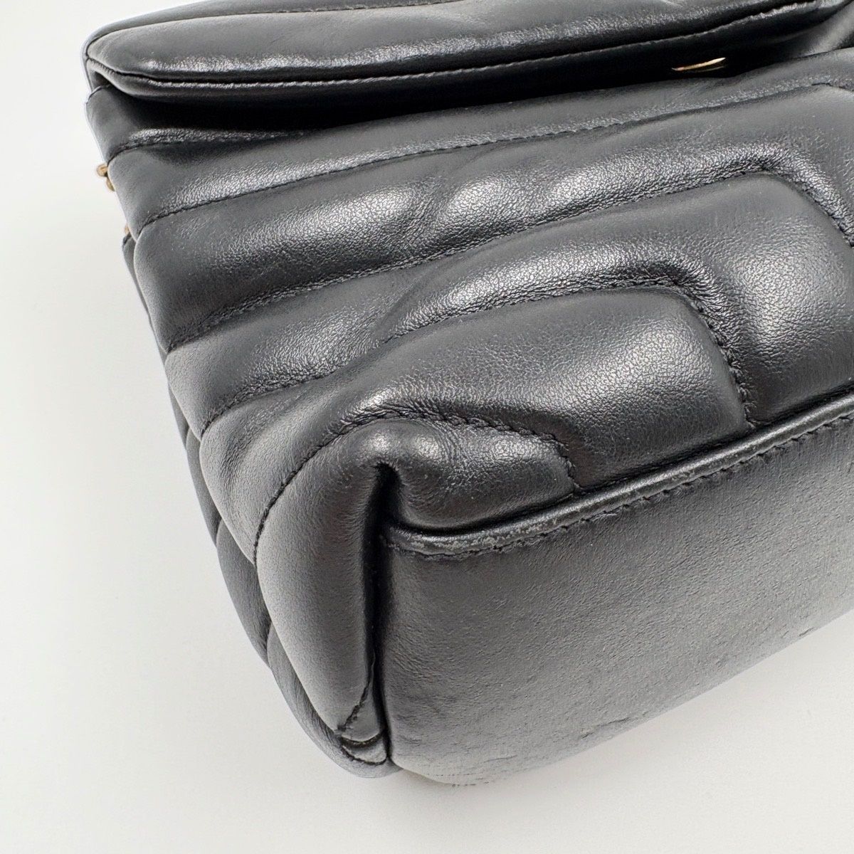 Saint Laurent Shoulder Bag Loulou Small 2-Way — view 8