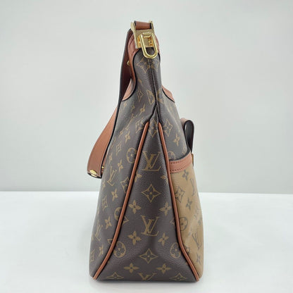 Louis Vuitton Shoulder Bag Dauphine MM — view 4