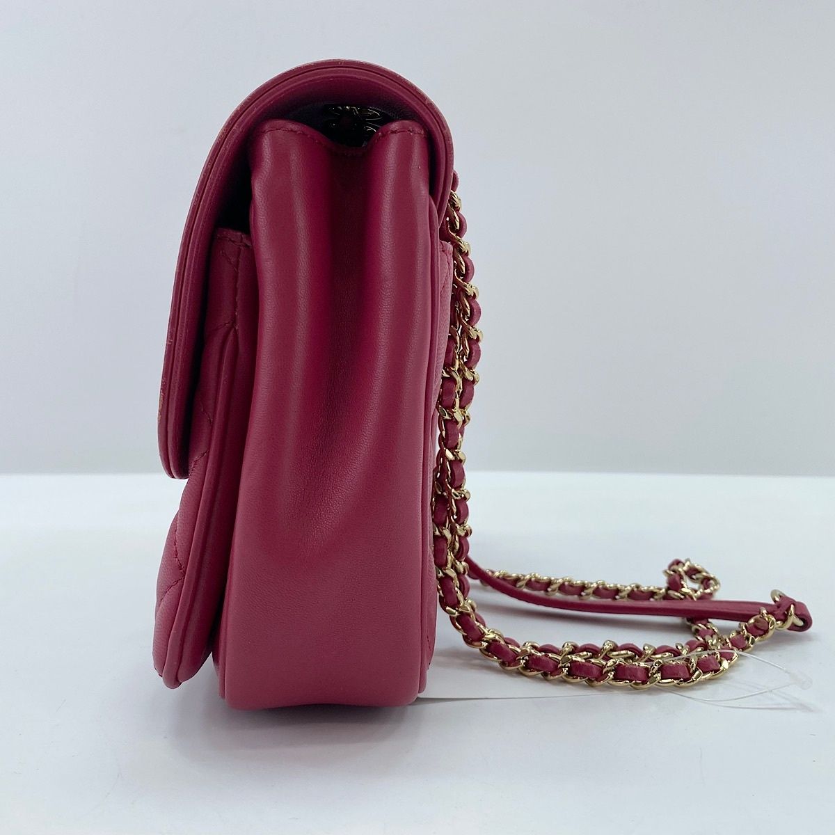 Chanel Shoulder Bag Quilted — view 3
