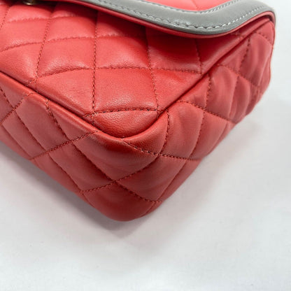 Chanel Shoulder Bag Quilted — view 7