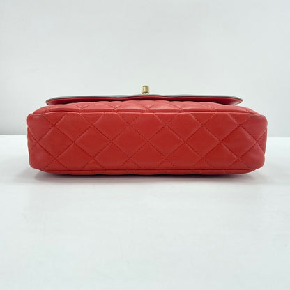 Chanel Shoulder Bag Quilted — view 5