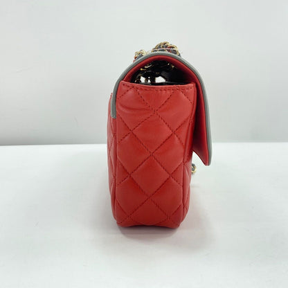 Chanel Shoulder Bag Quilted — view 4