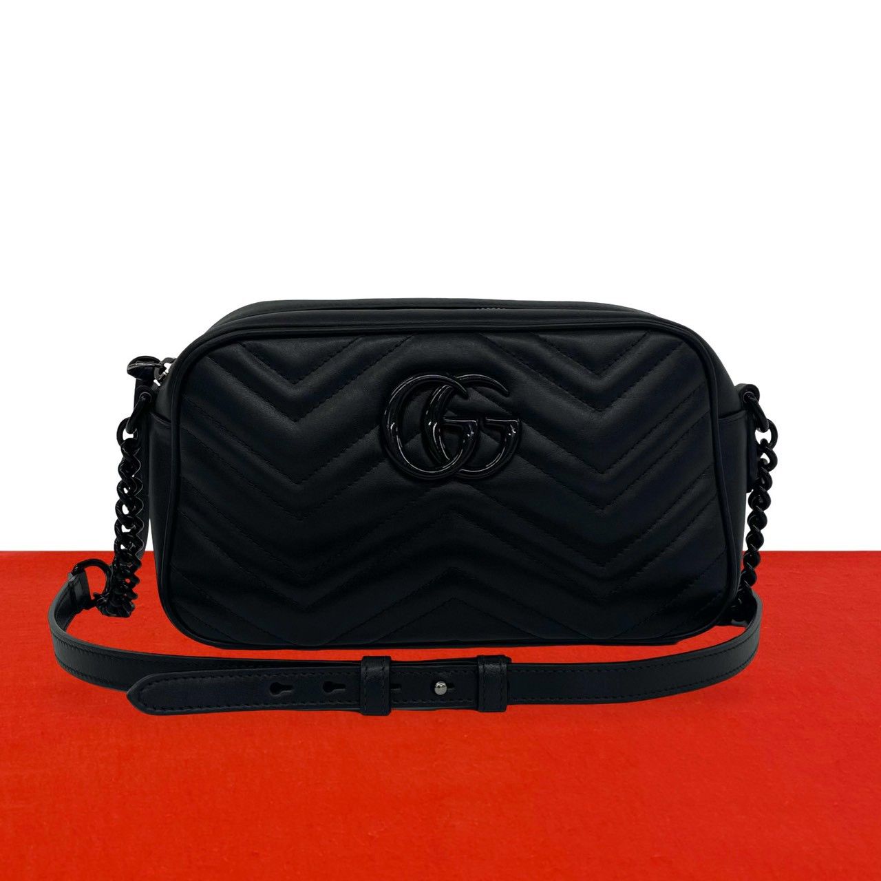 Gucci GG Marmont Logo Quilted Leather Chain Mini Shoulder Bag Pochette Black