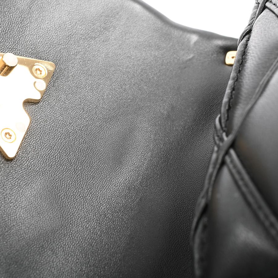 Louis Vuitton Shoulder Bag — view 7