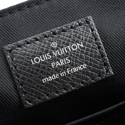 Louis Vuitton Shoulder Bag District — view 6