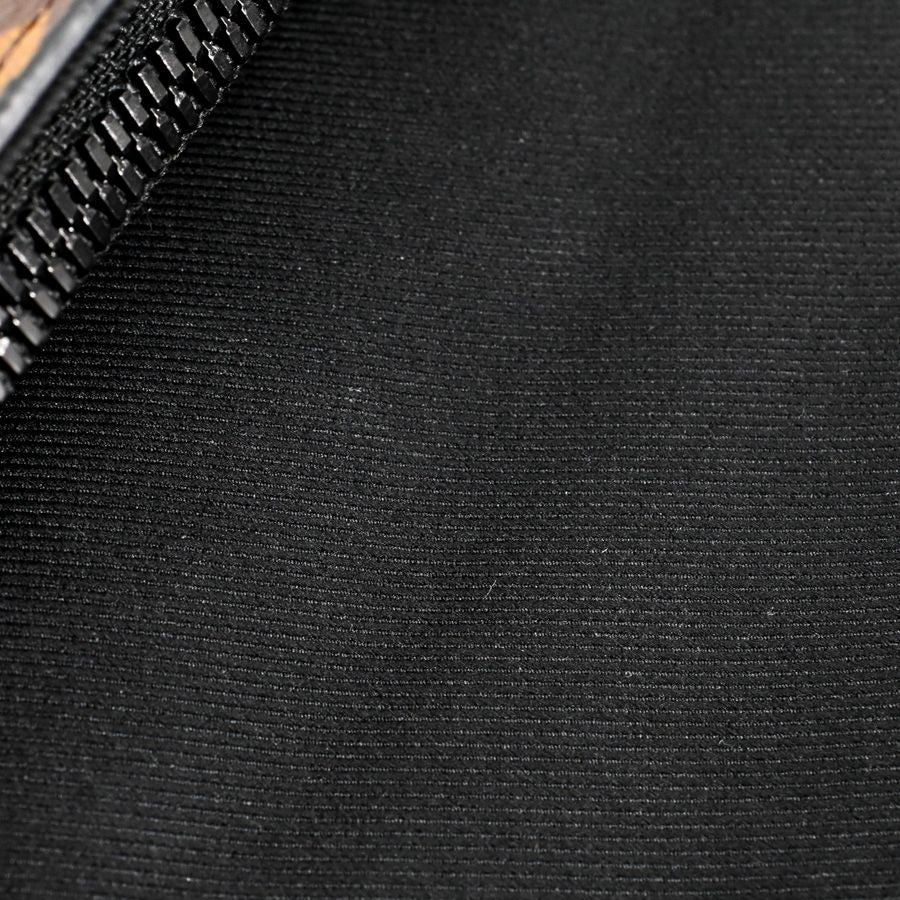 Louis Vuitton Belt Bag S Lock — view 8