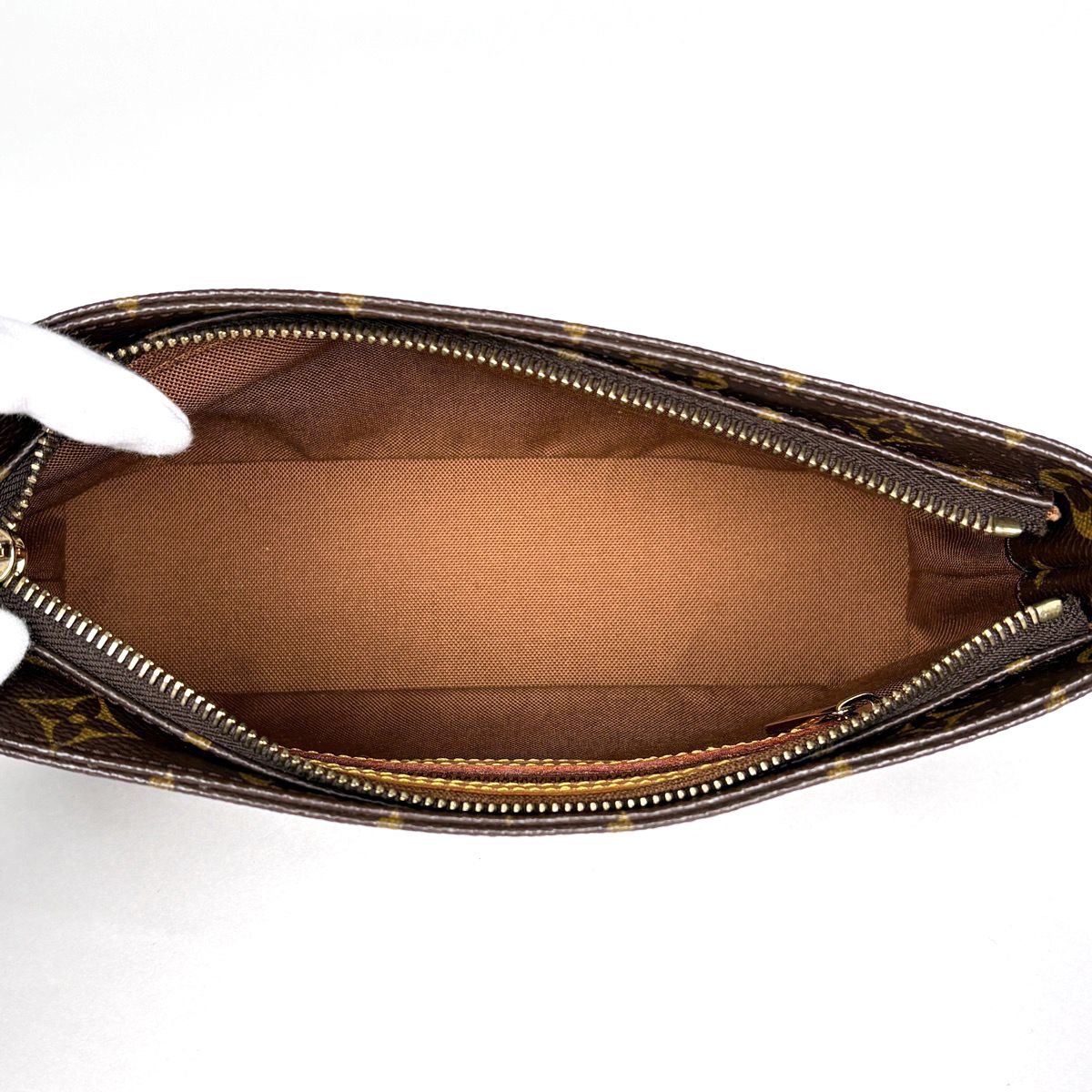 Louis Vuitton Trotor Shoulder Bag Pochette Monogram Brown — view 7