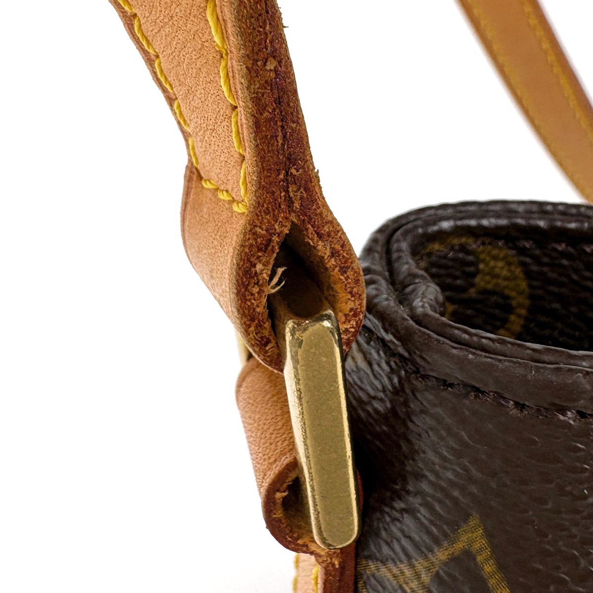Louis Vuitton Trotor Shoulder Bag Pochette Monogram Brown — view 4